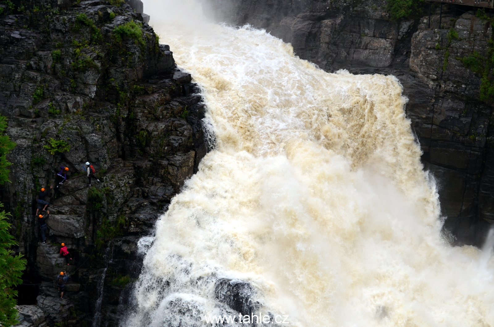 Quebec a Canyon Sainte-Anne