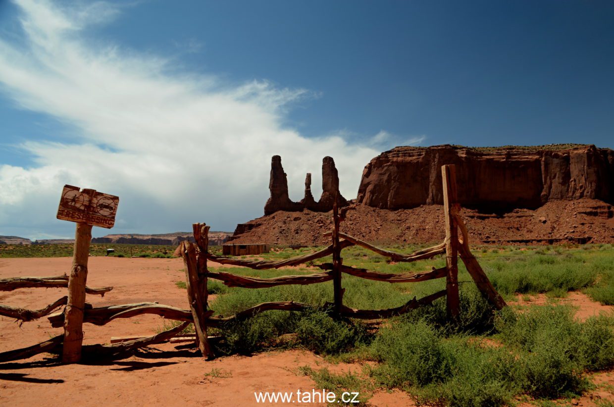 NP Monument Valley