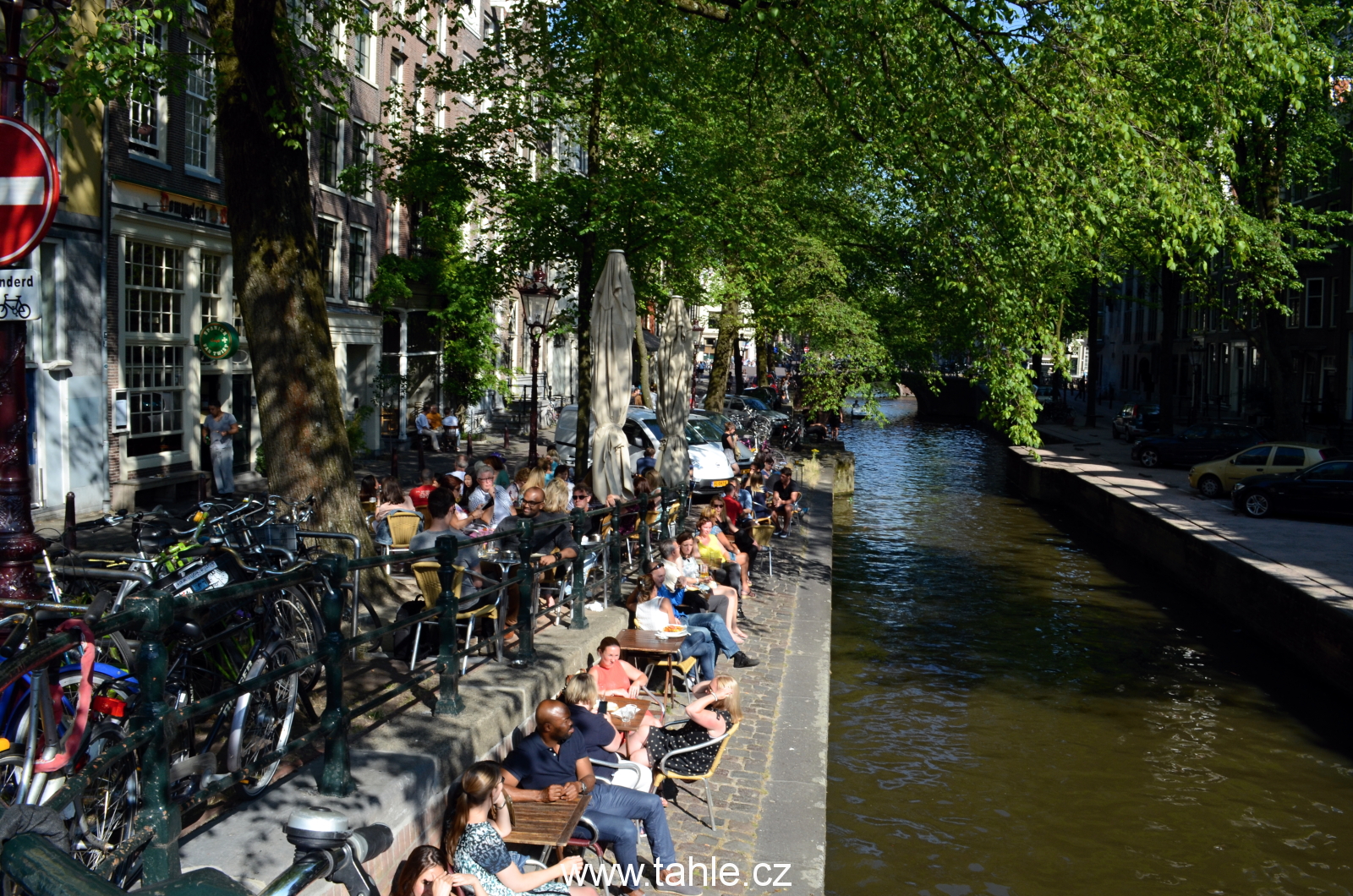 Amsterdam - kanály a květiny 